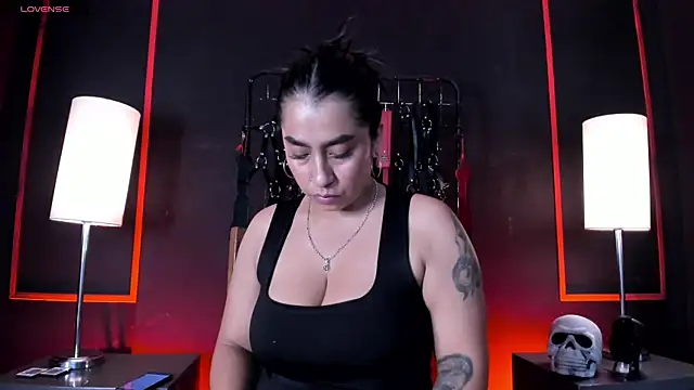 Carolina Arias online show from 04-03-26, 08:04