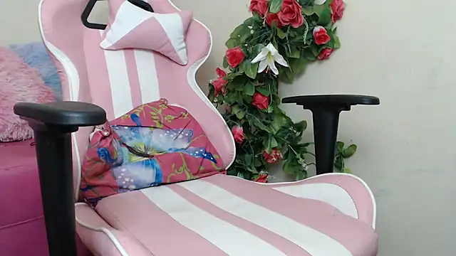 Gianna cute  online show from 05-31-26, 12:27
