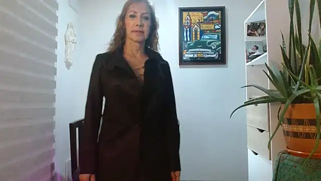Canelita28 online show from 05-19-26, 01:10
