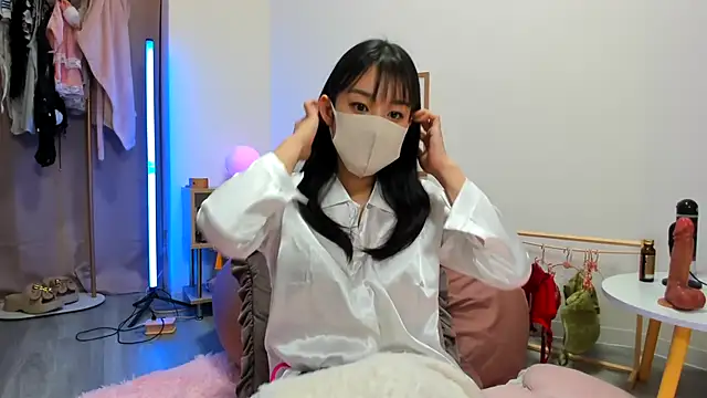 Coco peach online show from 04-19-26, 03:35