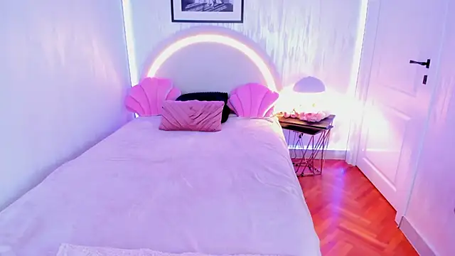NatalyThorn88 online show from 06-01-26, 04:24