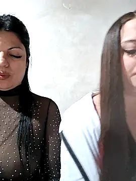 Snapshot of Paulitta- chatting on 07-06-26, 06:20 Paulitta- online show from 07-06-26, 06:20