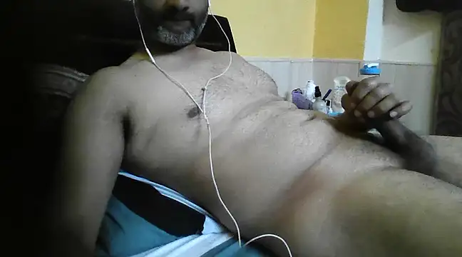 Snapshot of urbrownbunny chatting on 03-22-25, 06:33 urbrownbunny online show from 03-22-25, 06:33