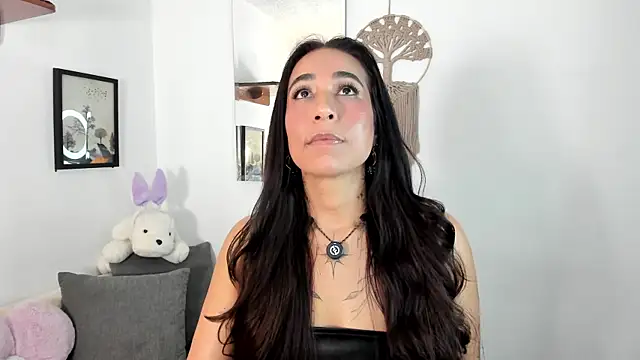 Snapshot of electra_hunt chatting on 06-25-26, 01:03 electra hunt online show from 06-25-26, 01:03