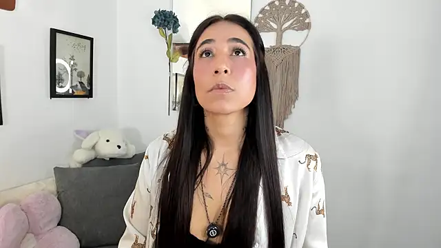 Snapshot of electra_hunt chatting on 07-15-26, 02:40 electra hunt online show from 07-15-26, 02:40