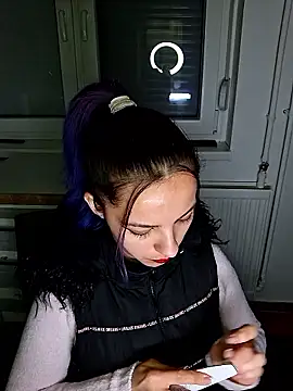 Snapshot of allinqueen chatting on 01-09-26, 12:17 allinqueen online show from 01-09-26, 12:17