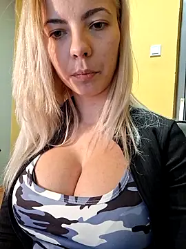 allinqueen online show from 03-09-26, 08:12