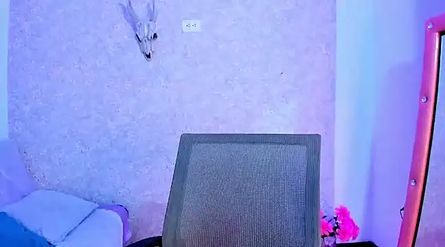 Snapshot of AliciaChelios chatting on 12-31-24, 05:11 AliciaChelios online show from 12-31-24, 05:11