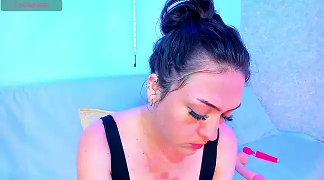 Snapshot of AliciaChelios chatting on 12-27-24, 08:50 AliciaChelios online show from 12-27-24, 08:50