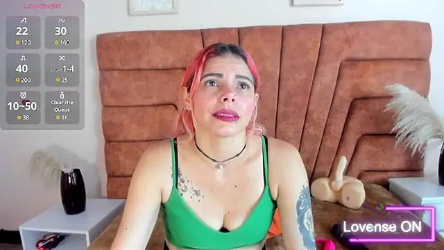 Snapshot of NIKI_SANTANA chatting on 02-27-25, 03:51 NIKI SANTANA online show from 02-27-25, 03:51