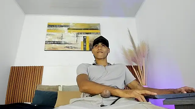 zander 2120 online show from 10-21-25, 01:43