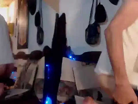 laye19 online show from 10-15-25, 02:43