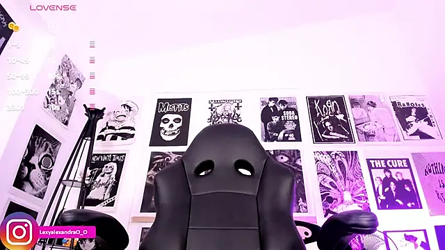 Lexyjoycce online show from 04-18-26, 09:04