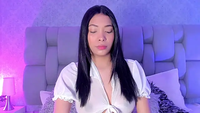 KarolRojas  online show from 09-13-25, 03:28