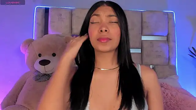 KarolRojas  online show from 03-01-25, 03:10