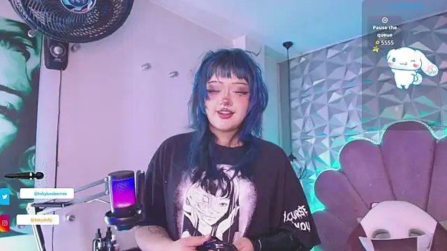 toky doll online show from 09-19-25, 07:18