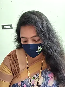 Snapshot of neelu-hoty chatting on 02-08-26, 01:09 neelu-hoty online show from 02-08-26, 01:09