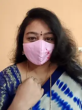 Snapshot of neelu-hoty chatting on 02-25-25, 02:15 neelu-hoty online show from 02-25-25, 02:15