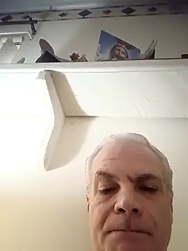 Hand69someguy online show from 10-29-25, 04:06