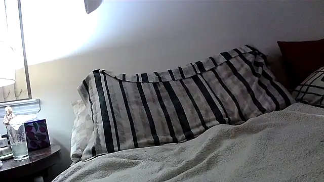 Hand69someguy online show from 04-22-26, 03:46