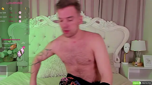 ArthurWhitee online show from 11-06-25, 08:51