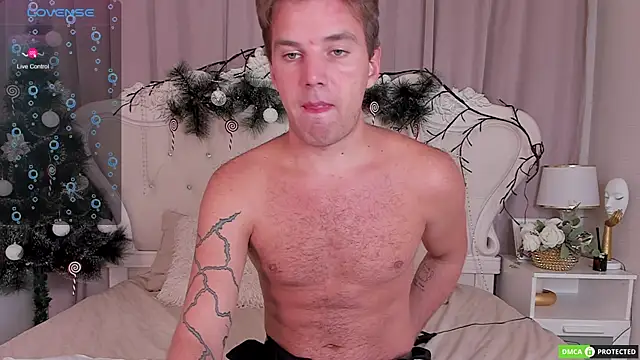 ArthurWhitee online show from 12-21-25, 01:13