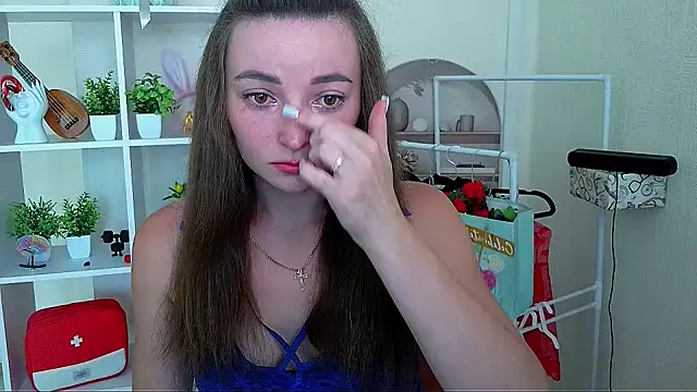  Barbie Kiss  online show from 06-30-26, 03:34