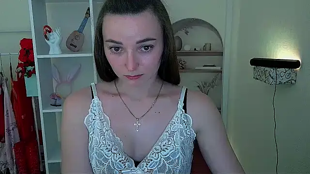  Barbie Kiss  online show from 05-19-26, 03:08