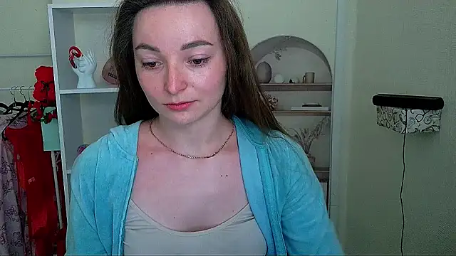  Barbie Kiss  online show from 06-16-26, 05:51