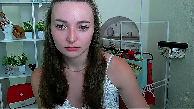  Barbie Kiss  online show from 07-02-26, 10:21