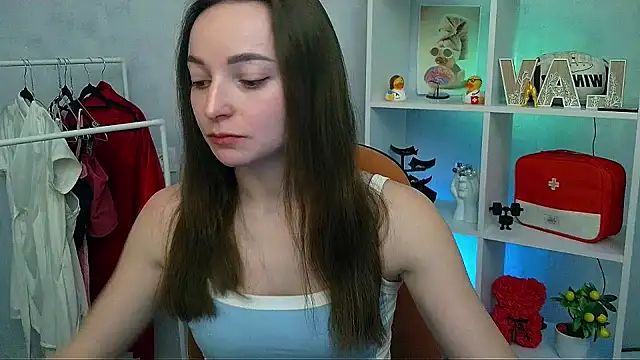  Barbie Kiss  online show from 02-25-26, 10:04