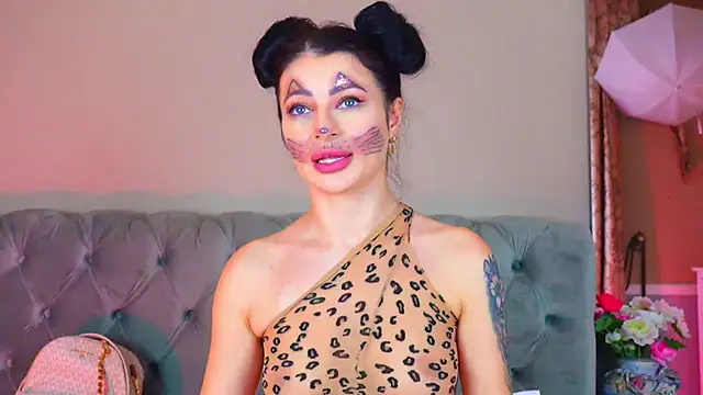 SelenaBell online show from 10-31-25, 08:27