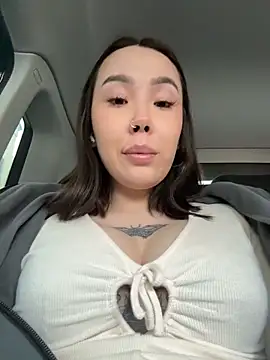 Asian Asami online show from 04-18-26, 02:30