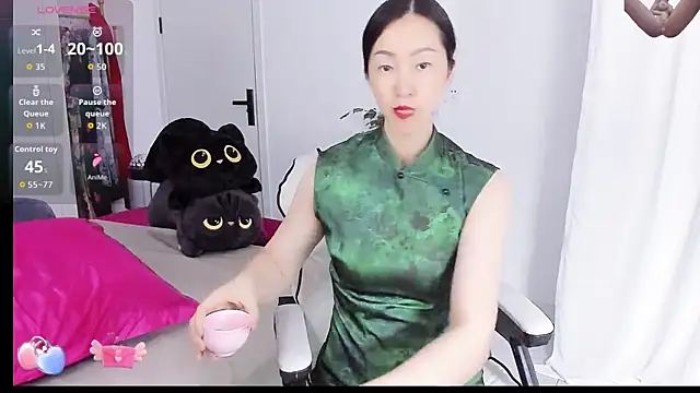 paopao-a online show from 12-19-25, 01:20