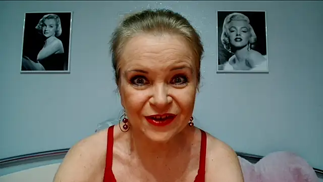 sexyjennyeu online show from 02-16-25, 08:22