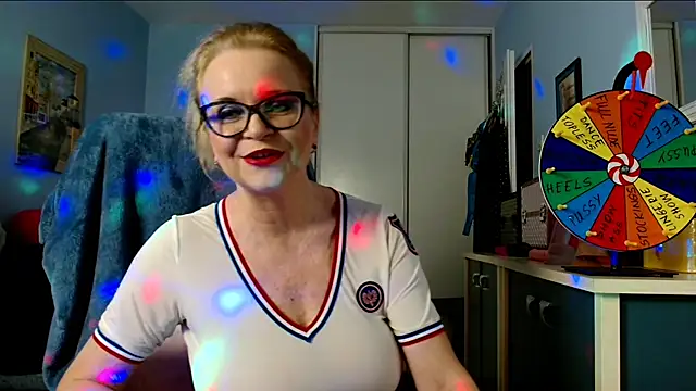 sexyjennyeu online show from 09-10-25, 07:57