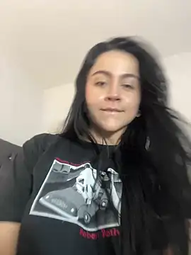 Snapshot of CoralineKam1 chatting on 03-02-25, 02:47 CoralineKam1 online show from 03-02-25, 02:47