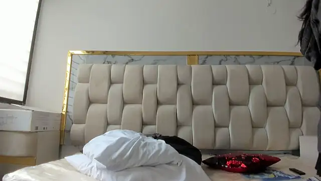 Hanna lens online show from 01-11-26, 03:41