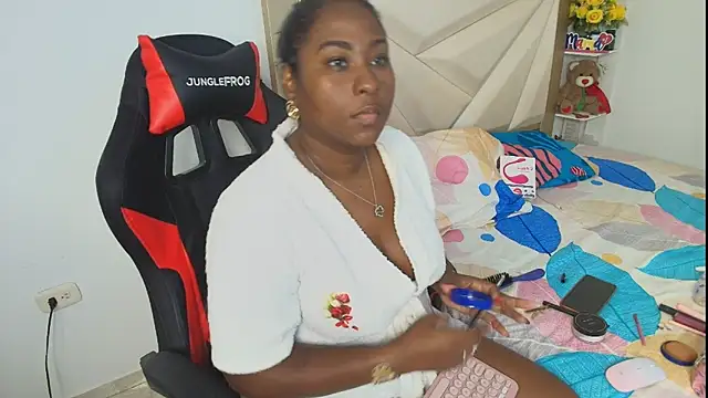 Snapshot of alanavega11 chatting on 02-26-25, 02:38 alanavega11 online show from 02-26-25, 02:38