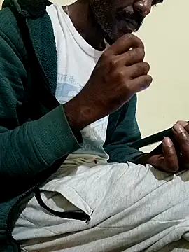 Chocolate stud10 online show from 02-15-26, 07:02