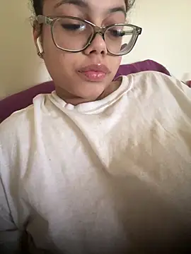 Snapshot of kelsmx chatting on 01-07-25, 07:38 kelsmx online show from 01-07-25, 07:38