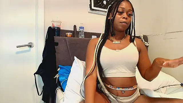 Naomiruty online show from 09-19-25, 12:58