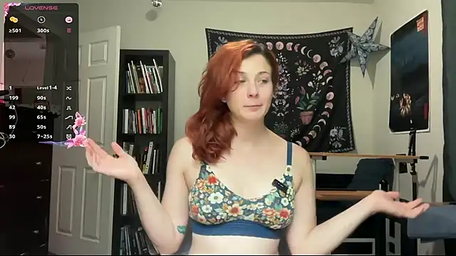 Snapshot of Aria_Fields chatting on 05-27-26, 02:13 Aria Fields online show from 05-27-26, 02:13