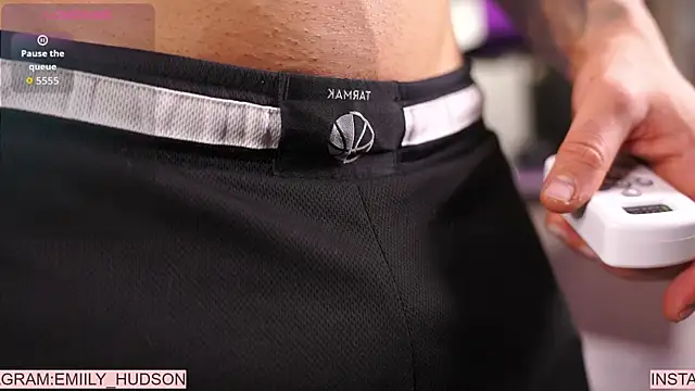 emily huddson  online show from 03-25-26, 03:06