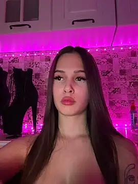 EricaWalls online show from 02-15-25, 01:31