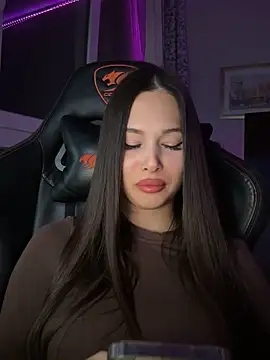 EricaWalls online show from 11-04-25, 09:29