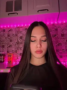 EricaWalls online show from 02-17-25, 10:38