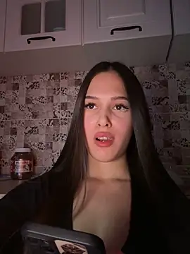 EricaWalls online show from 02-05-25, 01:04