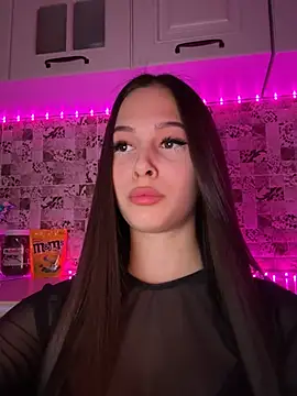 EricaWalls online show from 02-17-25, 07:33