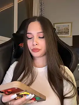 EricaWalls online show from 02-22-26, 04:19